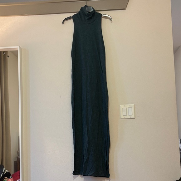 Chaser Green Turtleneck Sleeveless Maxi Dress in Green SZ S NWOT - Picture 2 of 4